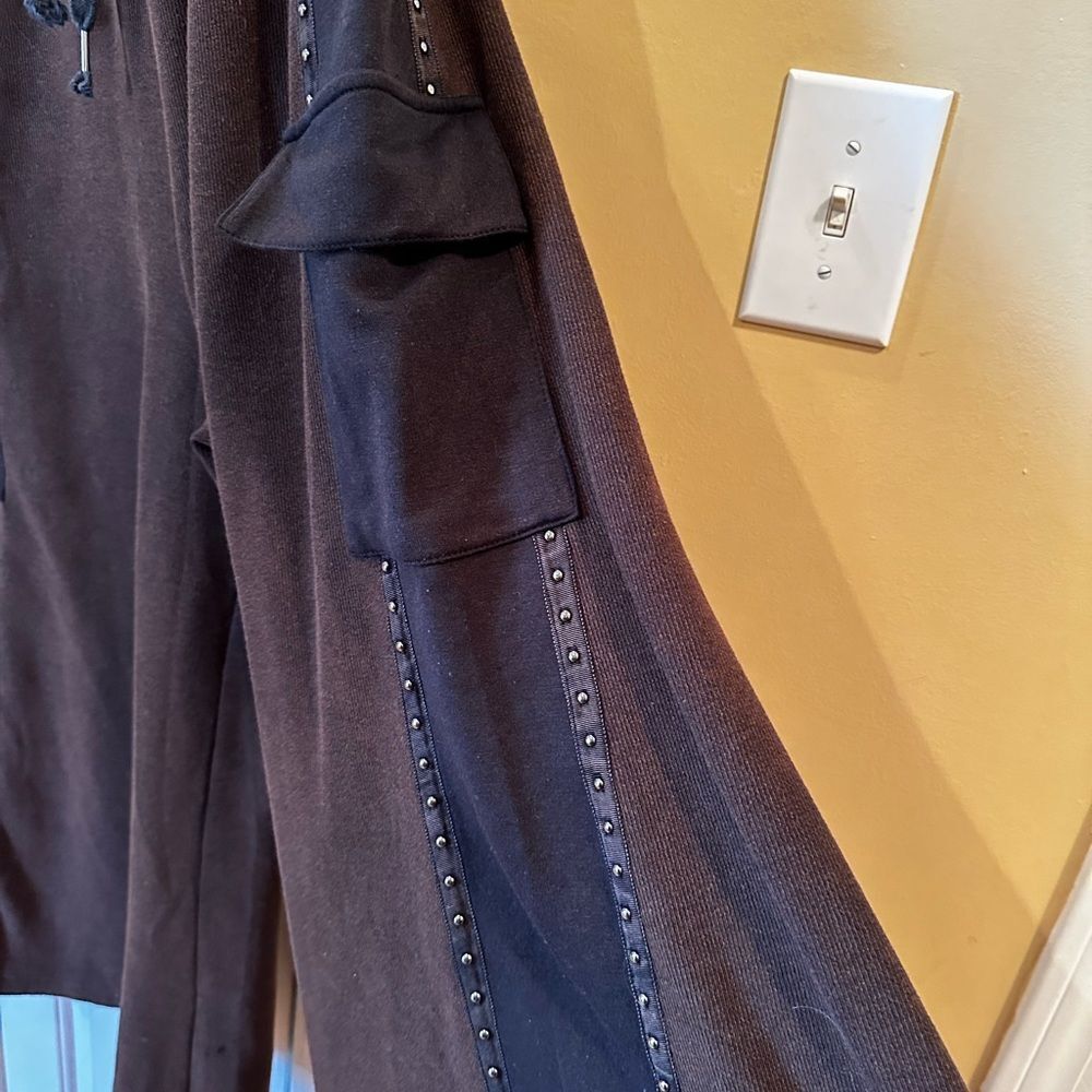 POL pants Wide Leg Cargo Pants in Dark Brown with Black Waistband athleasure NEW - Picture 4 of 8